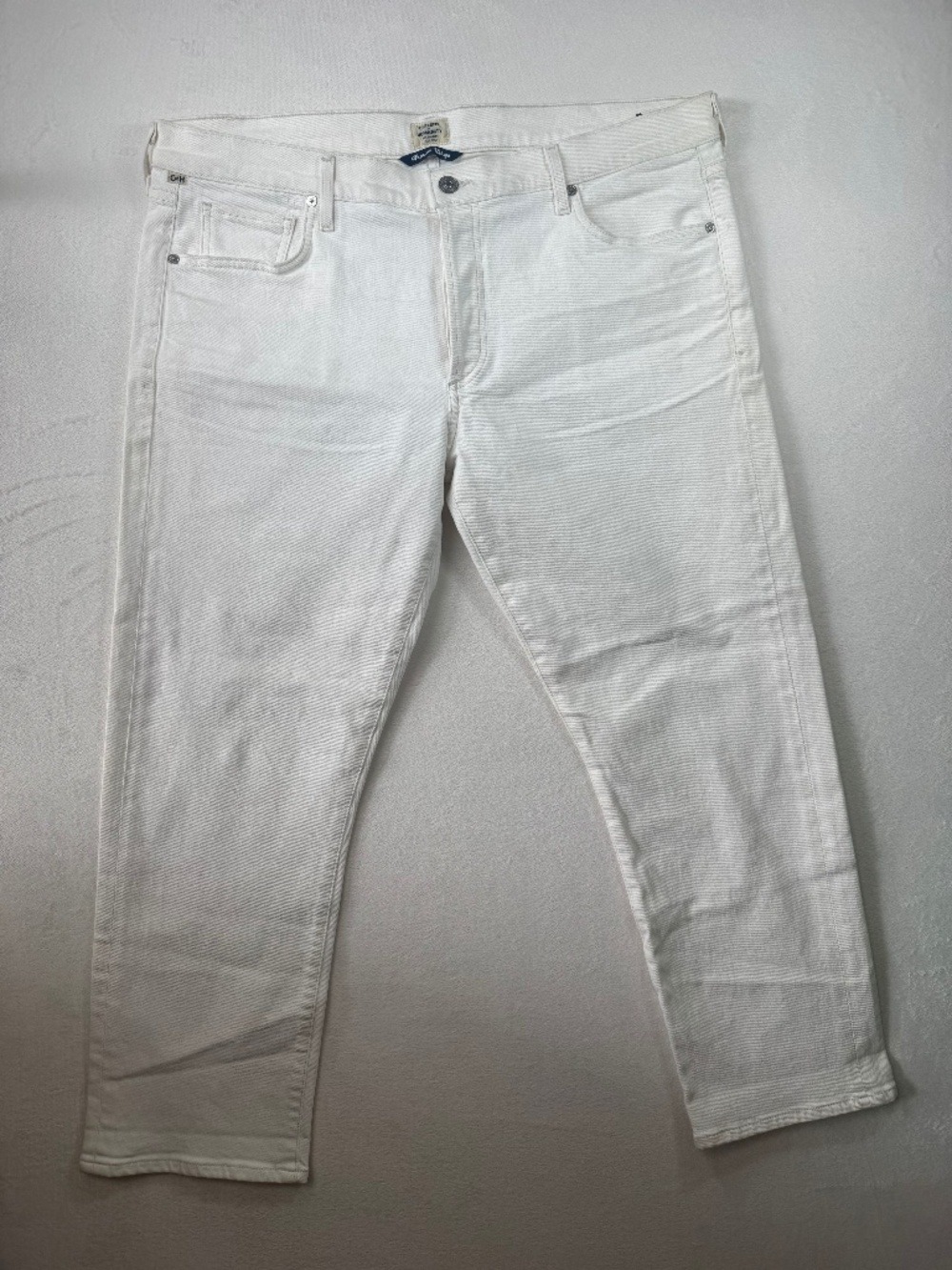 Citizens Of Humanity Emerson Slim Boyfriends Cropped Slim Jeans in White